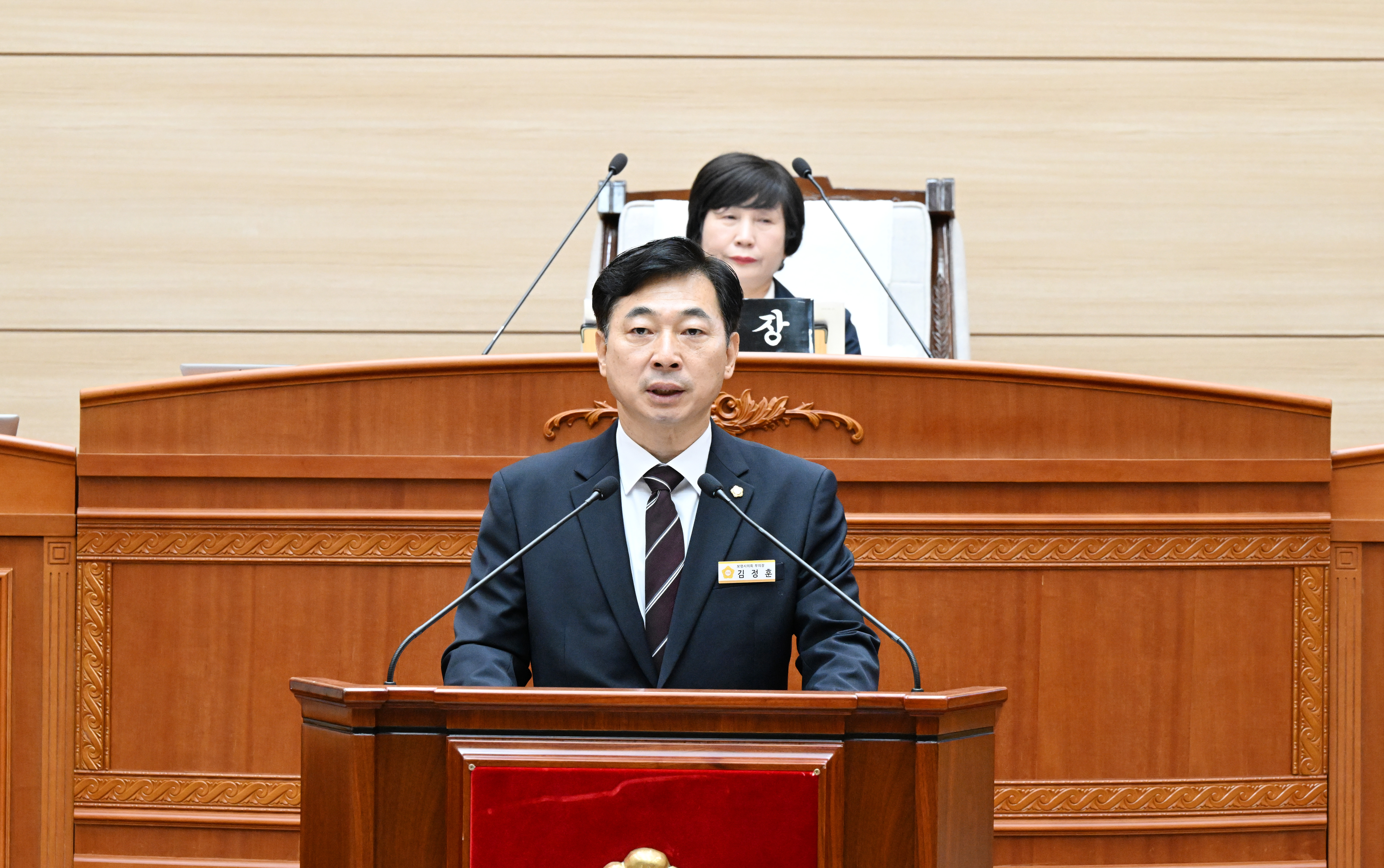 '보령시의회 김정훈 의원, 벌크 화물 지역자원시설세 도입 건의문 발표' 게시글의 사진(1) '8. 29. 김정훈 의원 사진.JPG'