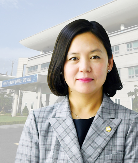 의회운영위원회 위원장 권승현 사진